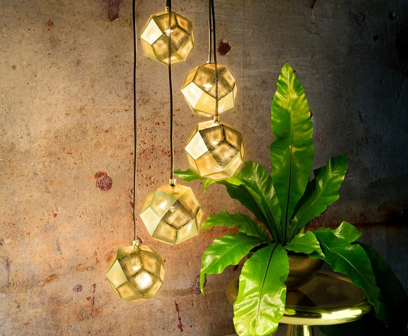 etch_mini_chandelier_brass_cropped_1
