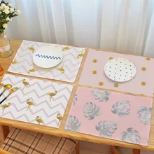 Креативная Ткань Льняная салфетка Розовый фламинго любовь узор обеденный стол коврик теплоизоляция Нескользящие салфетки под тарелки полосатые Coaster 1 шт