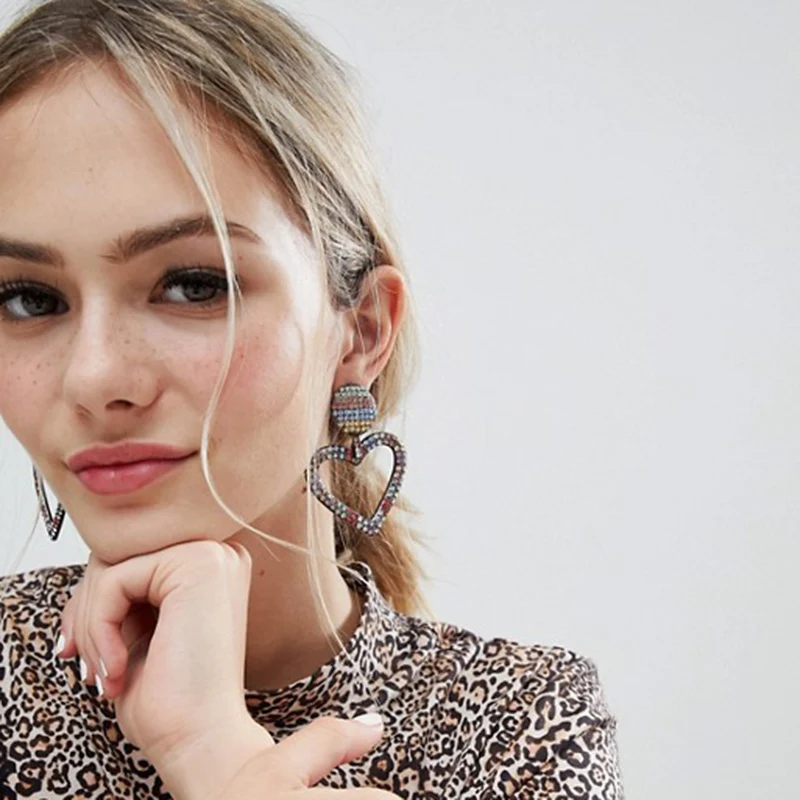 

JUJIA Classic Fashion Cute Love Heart Shaped Dangle Earrings Jewelry Dangle Earrings For Women Charm Accessories