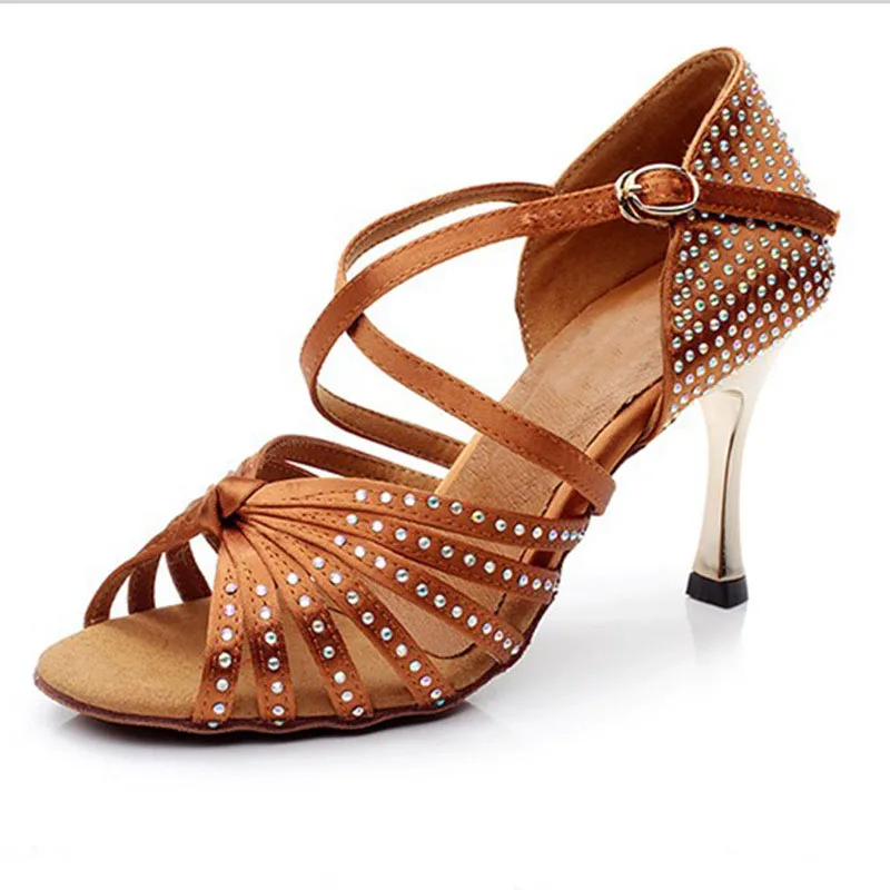 Latinas Heels