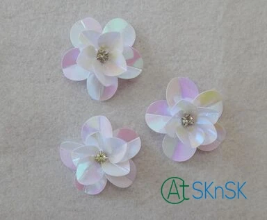 

20pcs/lot Newest clothes accessories plastic flower crystal sequine appliques wedding decoration DIY sewing patch beaded lace
