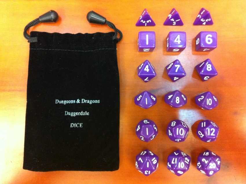 

World of Warcraft ,DNDdice, TRPG games run group puzzle 18 grain of the dice purple suit