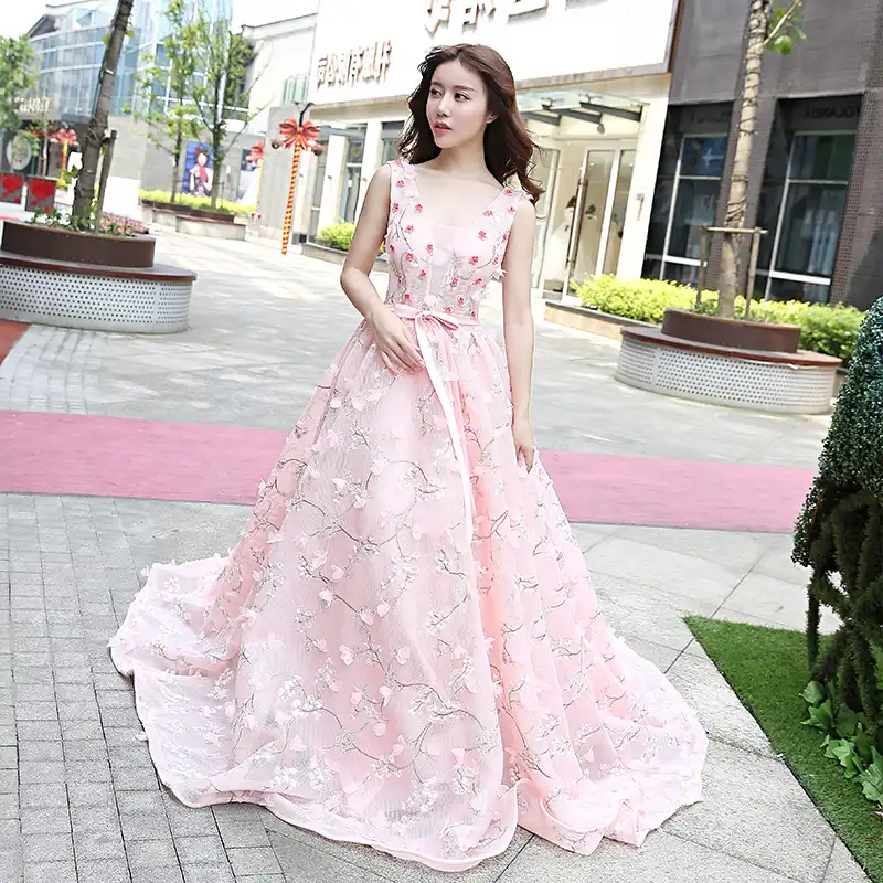 mom and baby gowns