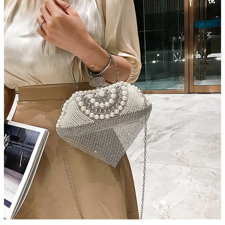 Newest tassel crystal women bag luxury imitation pearl evening bags wedding beaded day clutches small purse bag - Цвет: silver