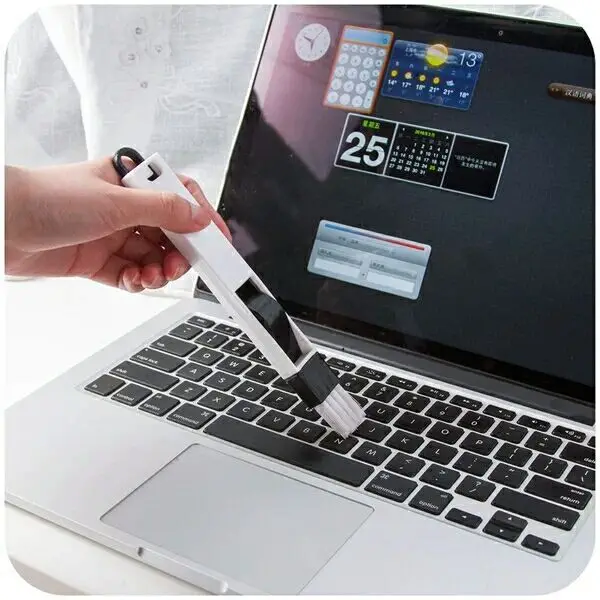 

Multi-functional Plastic Dustpan Brush 2-in-1 Creative Mini Keyboard Drawer Chink Camera Dust Cleaner Office Desktop Sink Tool