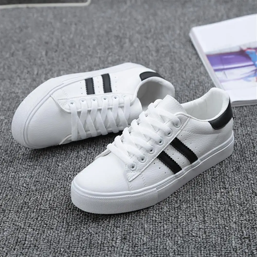 

2018 new women's striped PU leather lace women's shoes fashion casual shoes white breathable tennis shoes