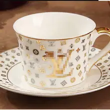 Европейский стиль питание костяного фарфора чашка мульти-стиль простой керамическая кофейная чашка блюдо с узором набор с ложкой