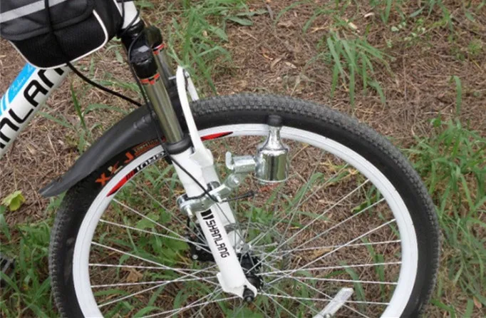 GENERATOR BICYCLE BIKE DYNAMO w/ USB for cellphone charger GENERATOR BICYCLE BIKE DYNAMO w/ USB for cellphone charger