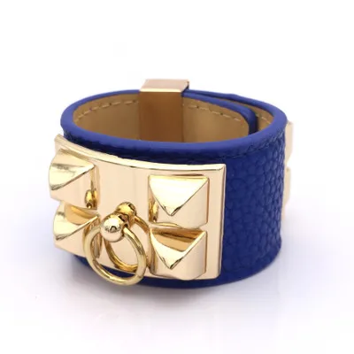 

Elegant Star essential rivet Collier De Chien litchi pattern bracelet