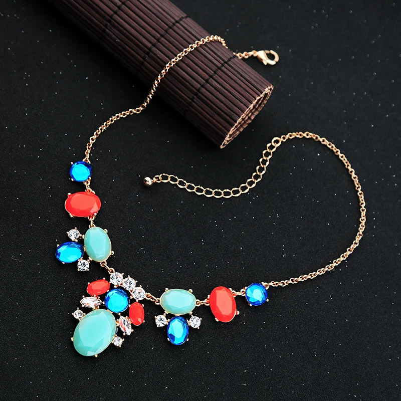 Красочные Имитация Камень геометрический Цепочки и ожерелья Collier Femme модные кластера воротник Цепочки и ожерелья Boho ювелирные изделия