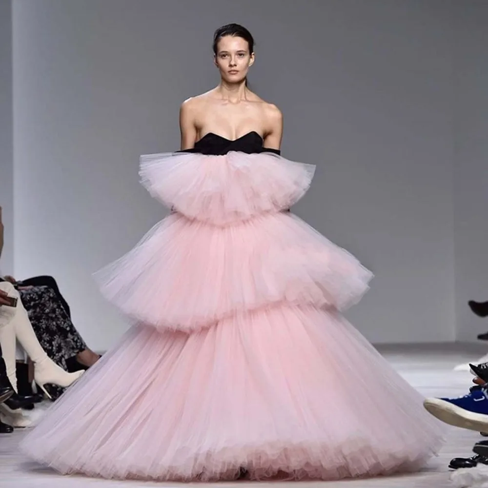 

Blush Pink Puffy Tutu Ruffles Tiered Evening Gowns 2019 Chic Fashion Floor Length Prom Gowns Custom Made Tulle Formal Cloth