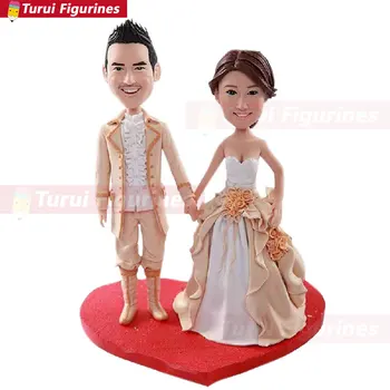 

Medieval Royal Wedding Personalized Cake Topper Bobble Head Clay Figurines Based on Customers' Photos Using As Wedding Cake Topp