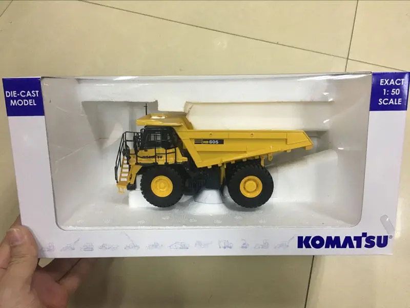 Универсальный хобби Komatsu HD 605 внедорожных Грузовиков 1:50 масштаба Литой UH8009