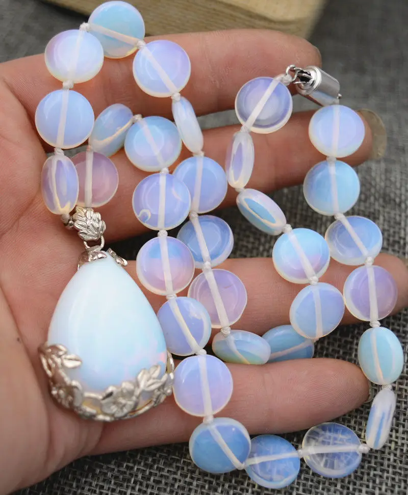 

Stunning 12mm coin White Moonstone & Opal Pendant Necklace 18 " AAA +++ WW