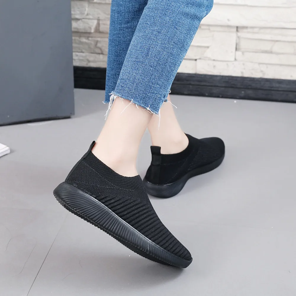 

2019 Summer Slip-On Lightweight Mesh Men Shoes Casual Breathable Comfortable Walking Male Sneakers Feminino Footwear