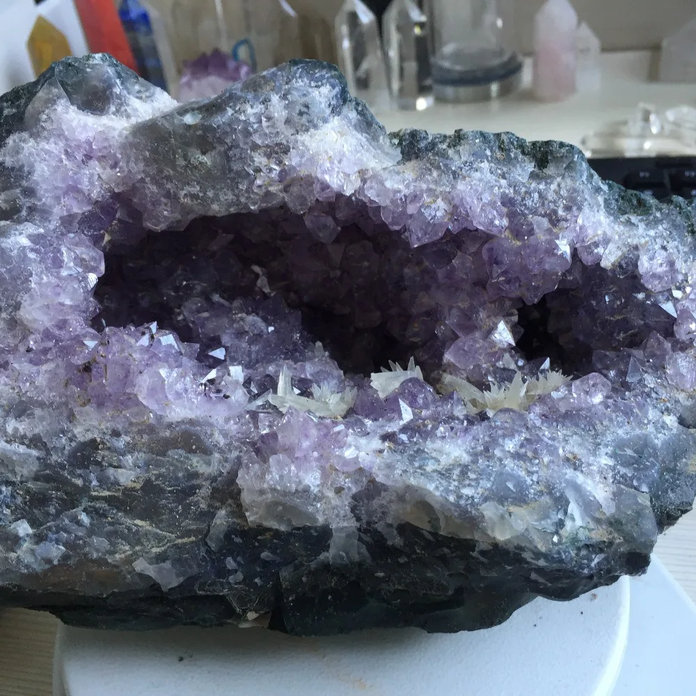 

3.2kg High Quality Accessories Crystal Healing Amethyst Geode Specimen Christmas Decoration for Home