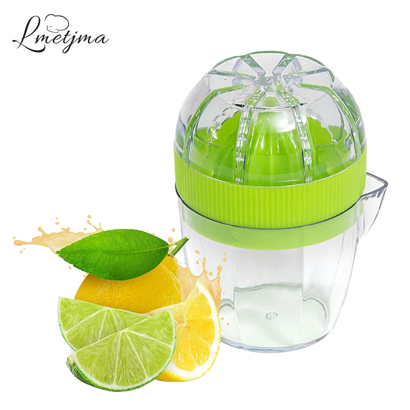 

LMETJMA Lemon Squeezer With Lid Plastic Manual Lemon Juicer Orange Press Cup Citrus Squeezer with Pour Spout Fruit Tools KC0130