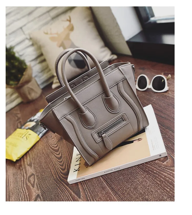 37 Handbags Summer Hit The New Color Wings Bag Oops Face Package European And American Fashion Trend Packet Casual Shoulder Bags