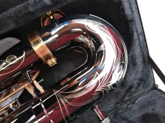 Рисунок 3 - Новинка, профессиональный саксофон баритон-инструмент