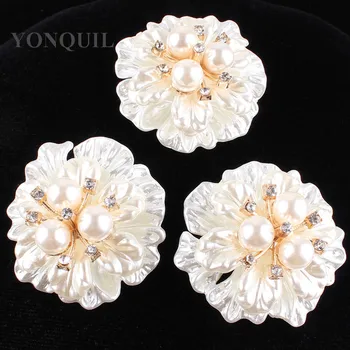 

2019 New Design High quality shell brooches flower peals pins with rhinestone decor women Corsage accessories 10pcs/lot SYBB76
