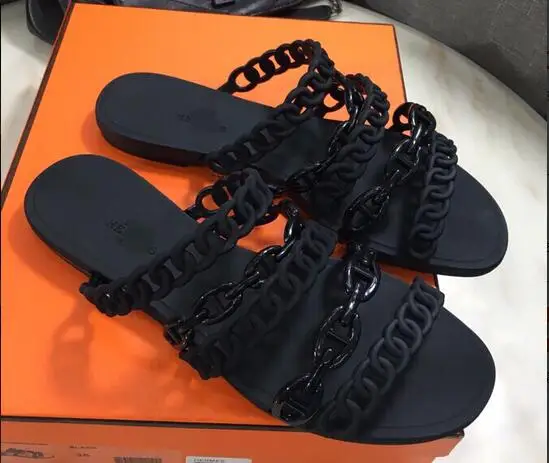 

2019 Summer Nose Chain Flat Bottom Jelly Slippers Beach Sandals Flat Shoes Large Size Anti-skid Rubber Shoes With H Box 35-41