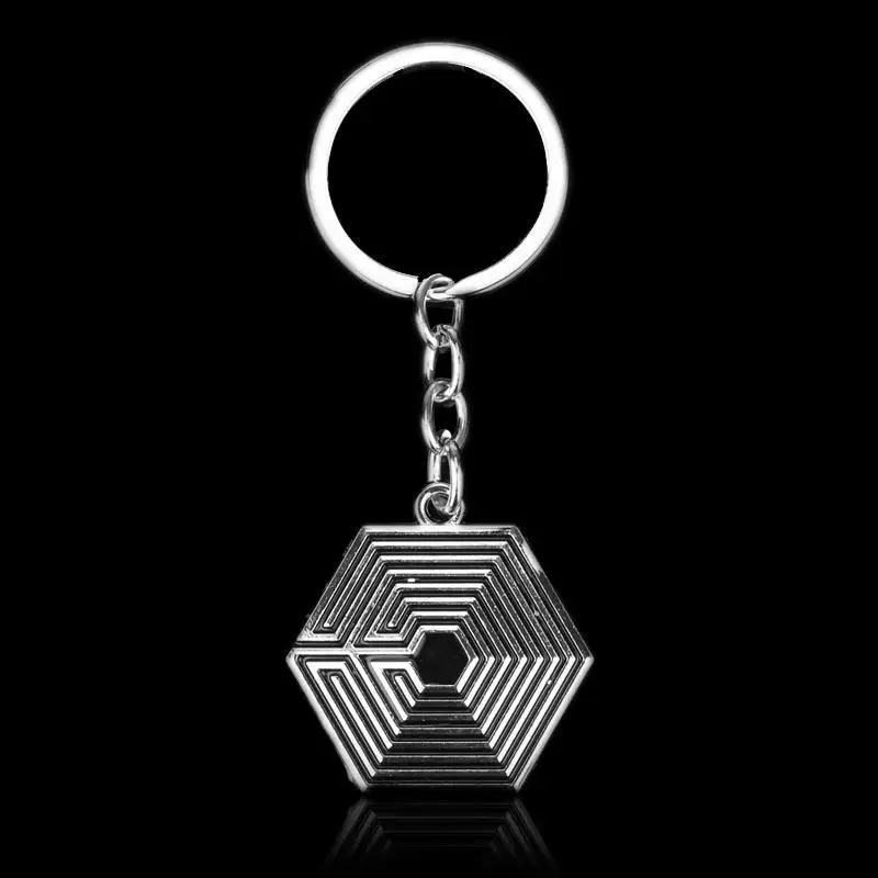 Maze Corridor Maze Runner Rope Leather Pendent Labyrinth Keychain Gift