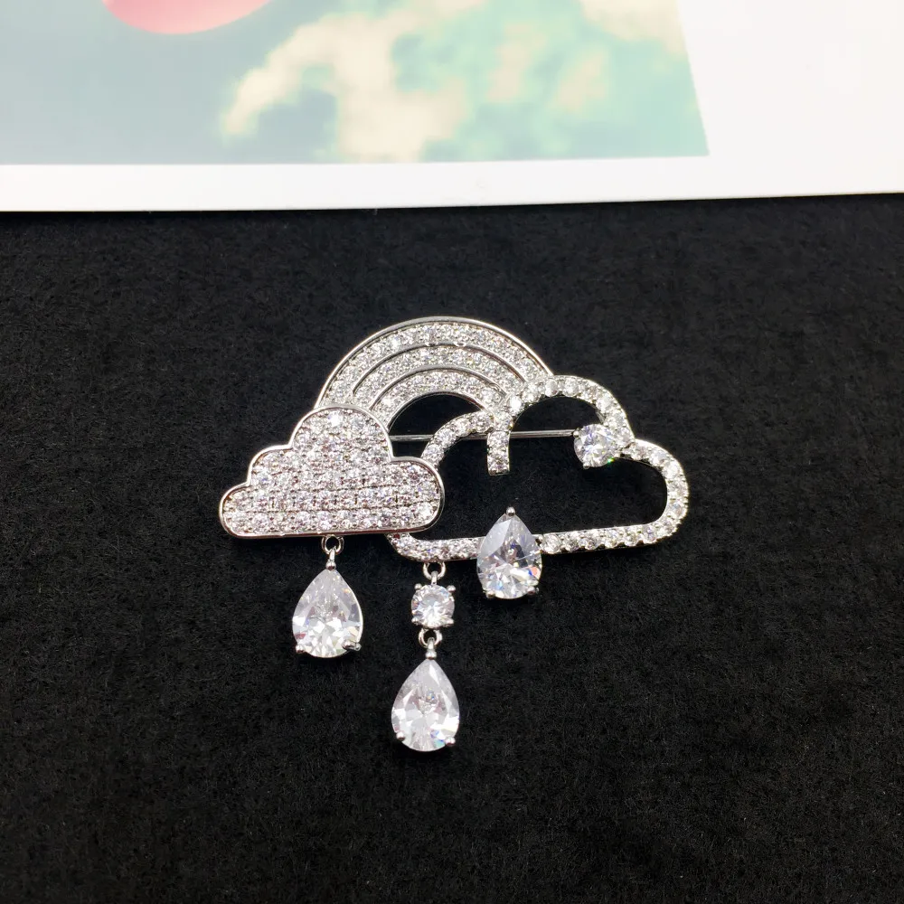 

Fashion Pave Zircon Cloud Brooches Women Men Fashion Korean Weather Brooch Wedding Sweater Hat Collar Pins Jewelry