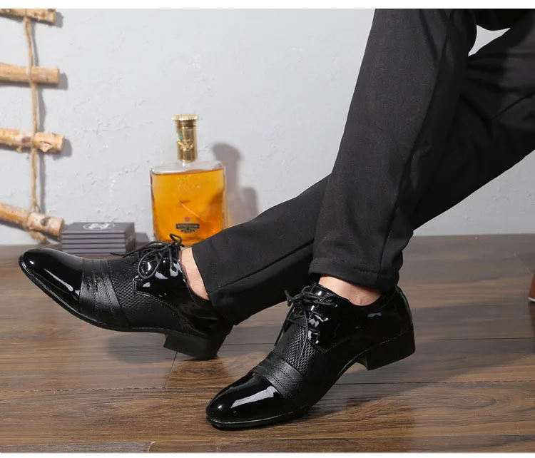 New Arrival Men Formal Shoes Breathable Lace-up Flat Pointed Toe Business PU Leather Footwear Male Dress Shoes