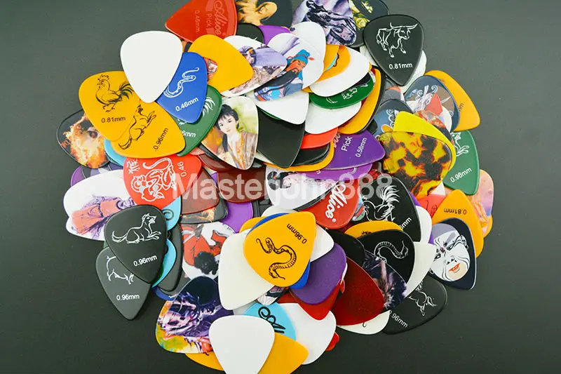 

Lots of 100pcs Alice Multicolour Celluloid Electric/Acoustic Guitar Picks Pattern Printing Assorted Free Shipping