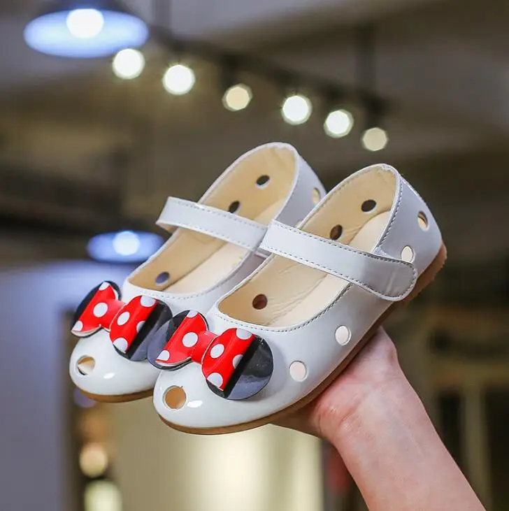 

New Fashion Children Summer Sandals Cute Hollow out Shoes Girls Princess Spring Bow Floral Breathable Sneakers