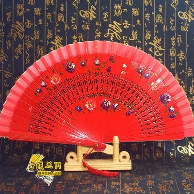 Новые продукты Cheongsam красный Craft Ladies'Folding Fan окрашенный деревянный полый двухсторонний вентилятор страстный испанский танец - Цвет: 36