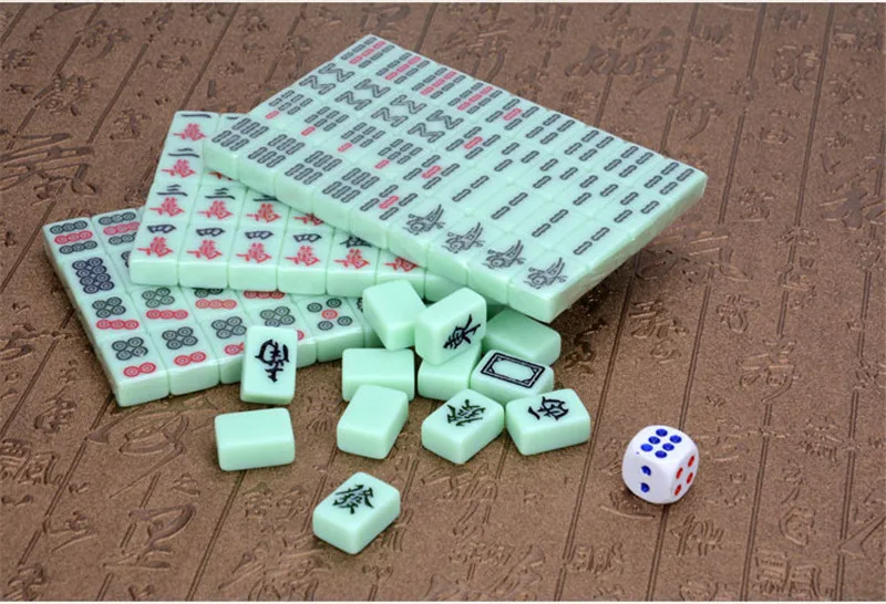 Маджонг плитки. Набор для маджонга mini travel 6 в1. Маджонг костяшки. Нефритовые игральные кости маджонг. Маджонг фишки.