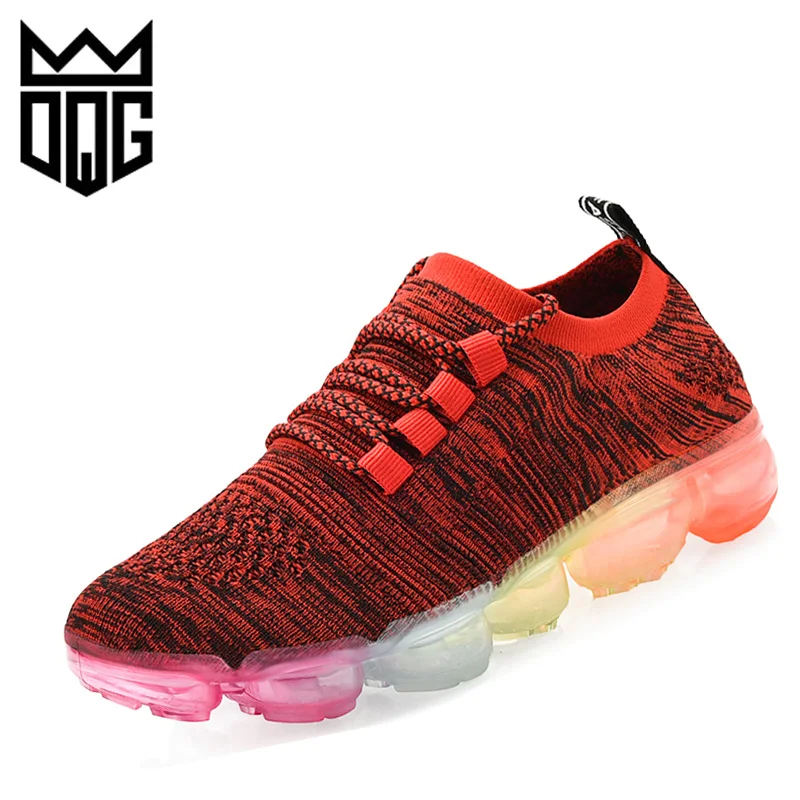 

DQG Men Running Shoes Breathable Mesh Sports Jogging Sneakers Outdoor Lightweight Walking Shoes Athletic Men Trainning Shoes