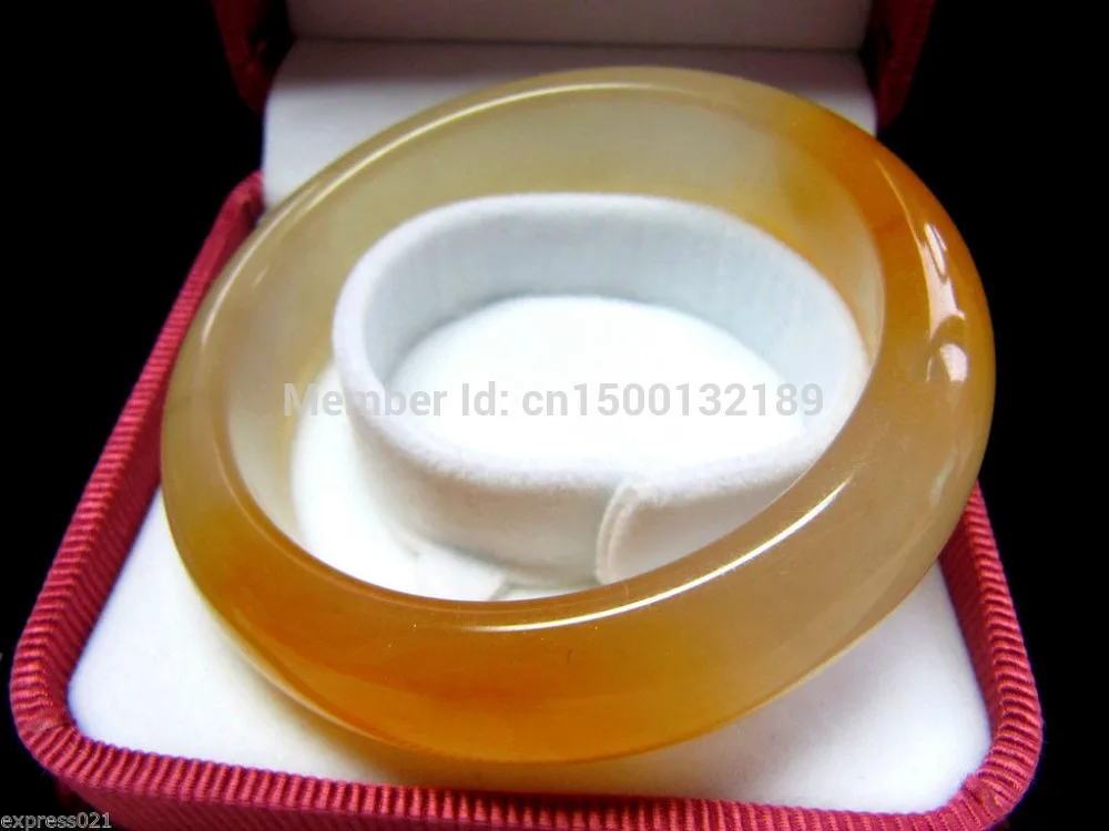 

xd 001920 Yellow Beautiful Chinese Jade /Jadeite Bangle bracelet