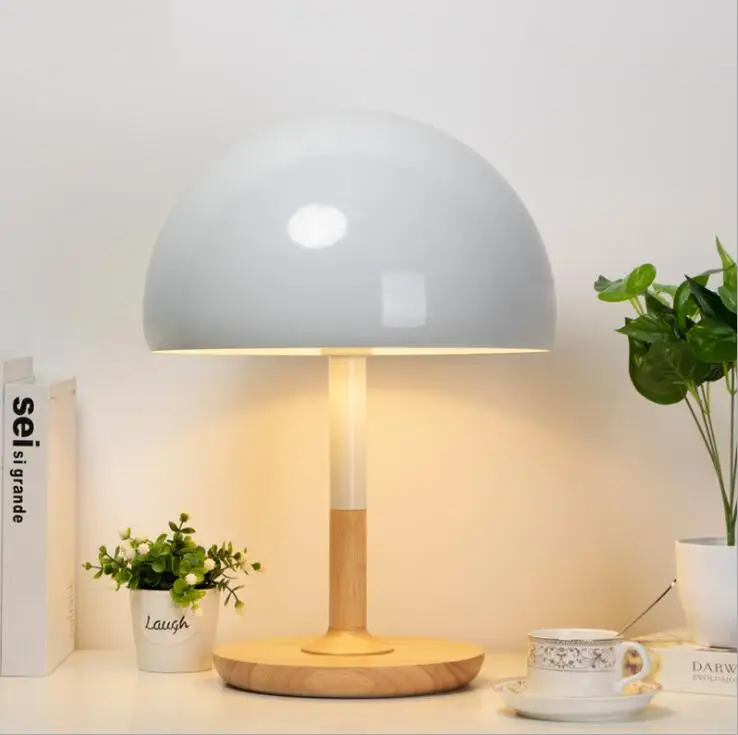 

Designer Nordic creative logs simple and lovely American country bedroom mushroom table lamp