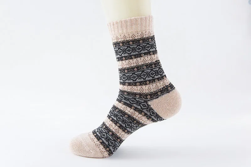 10 пар/лот новинка 2016 двусторонней ретро шерстяные носки мужские Носки высокого класса удобные в национальном стиле теплые носки