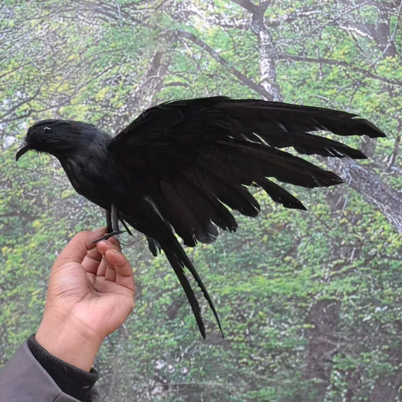 Хэллоуин реквизит перья ворона птица Большой 25x40 см расправляющиеся крылья черная игрушка ворона модель игрушки, реквизит для представления - Цвет: Black