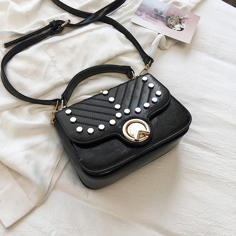 

Female Crossbody Bags For Women 2019 High Quality Leather Luxury Handbag Designer Sac A Main Ladies Rivet Shoulder Messenger Bag