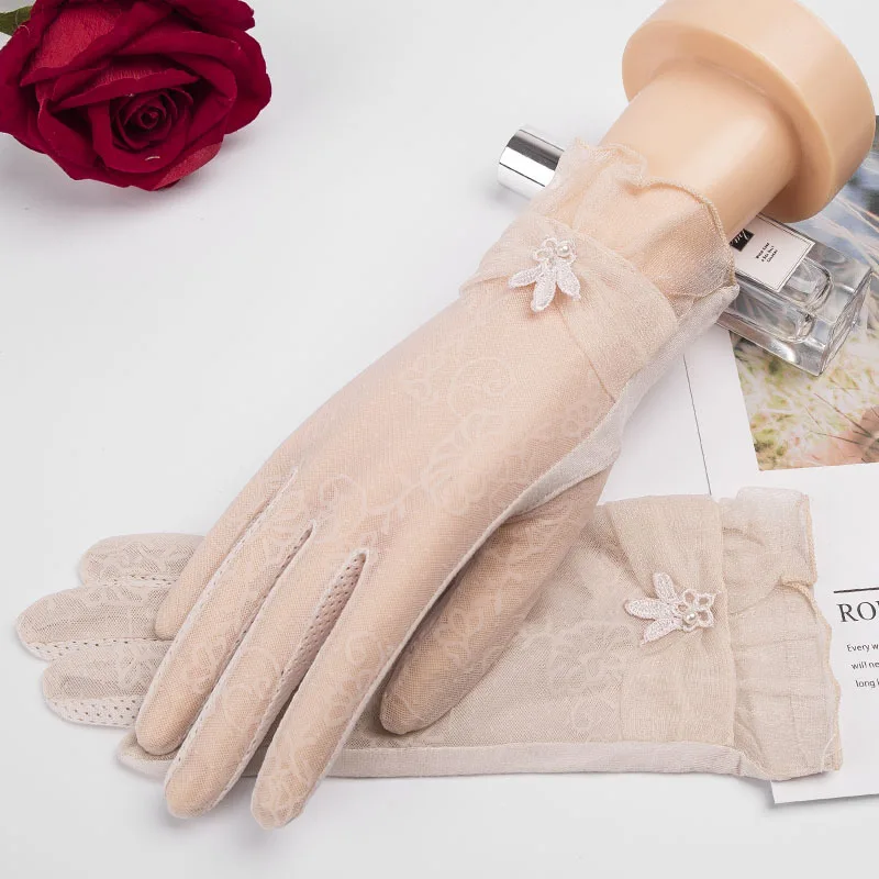Pearl Beige Новые перчатки автомобильные женские летние анти-УФ тонкие наручные короткие с сенсорным экраном кружевные шелковые перчатки для вождения женские вечерние кружевные перчатки - Цвет: Pearl Beige