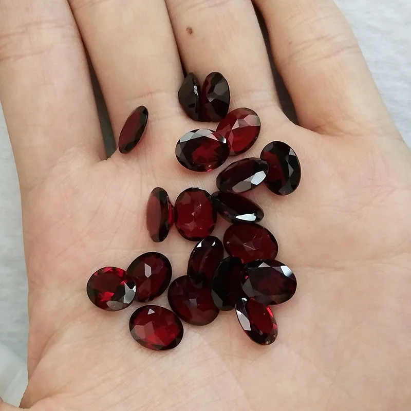 

Rainbamabom 1 PCS Natural 8 * 10 MM Oval Cut Garnet Gemstone DIY Stones Decoration Made For Jewelry Wholesale Lots Bulk GTC