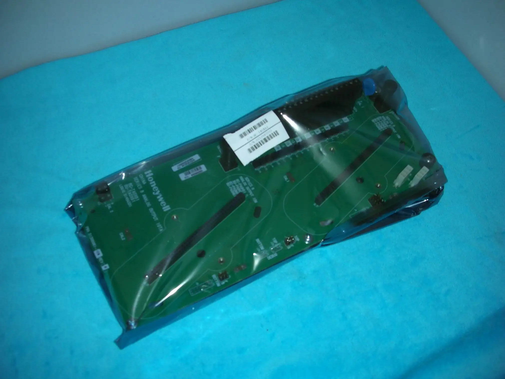 

1PC NEW Honeywell 8-TAOX61*E / 51306981-175