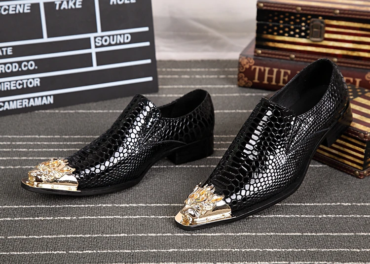 ; обувь в западном стиле с узором «крокодиловая кожа» для вечеринок; Мужская обувь в стиле пэчворк с острым носком и пряжкой; sapatos masculino