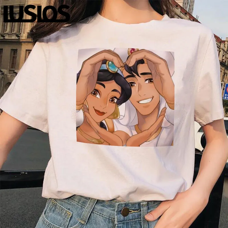 

LUS LOS Princess and Prince Group Photo Printed Kawaii Tees Graphic and Vintage Style Tops Korean Style Streetwear