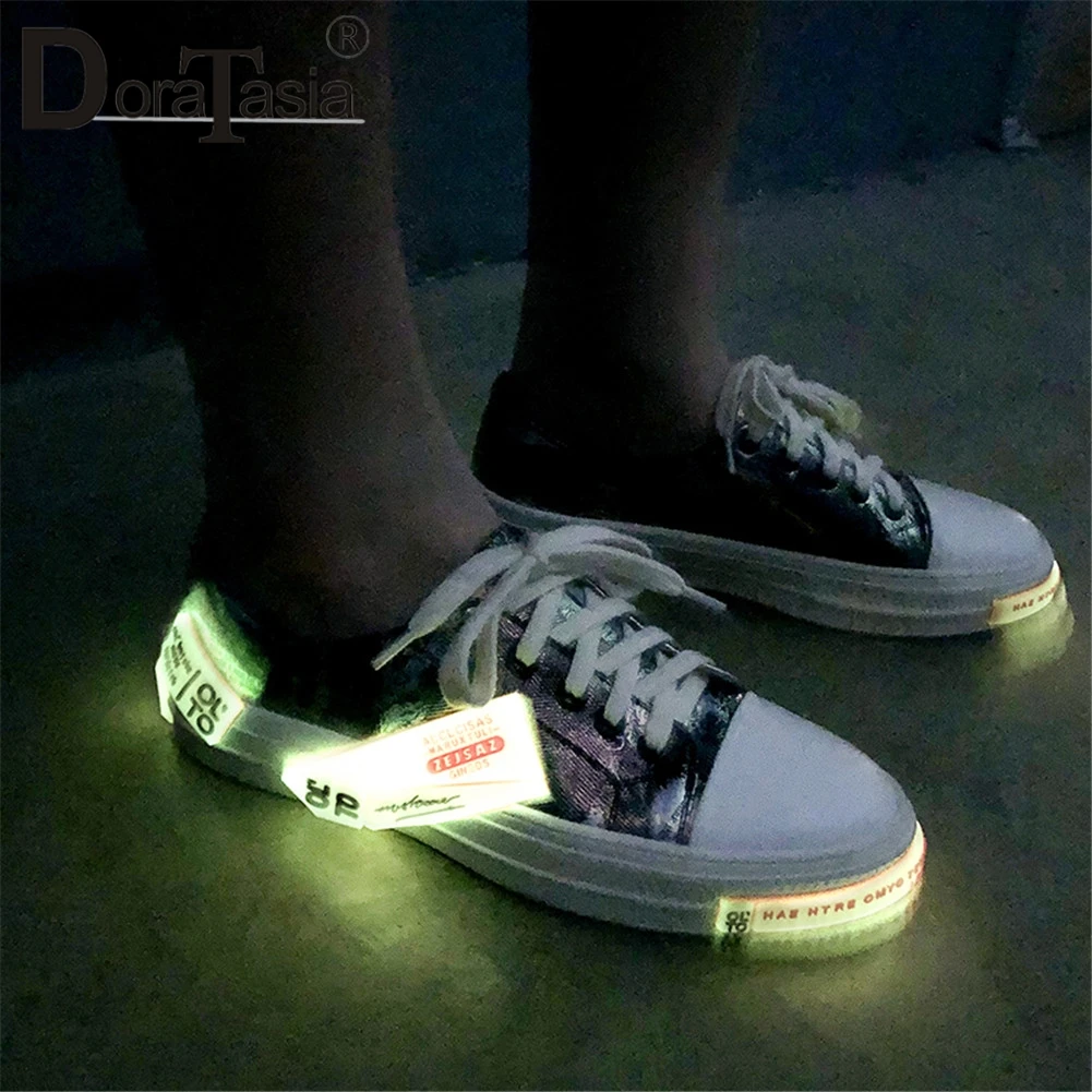 

DORATASIA New Fashion INS Hot Vulcanize Big Size 40 Genuine Leather Reflective Luminous Shoes Woman Casual Soft Flats Women