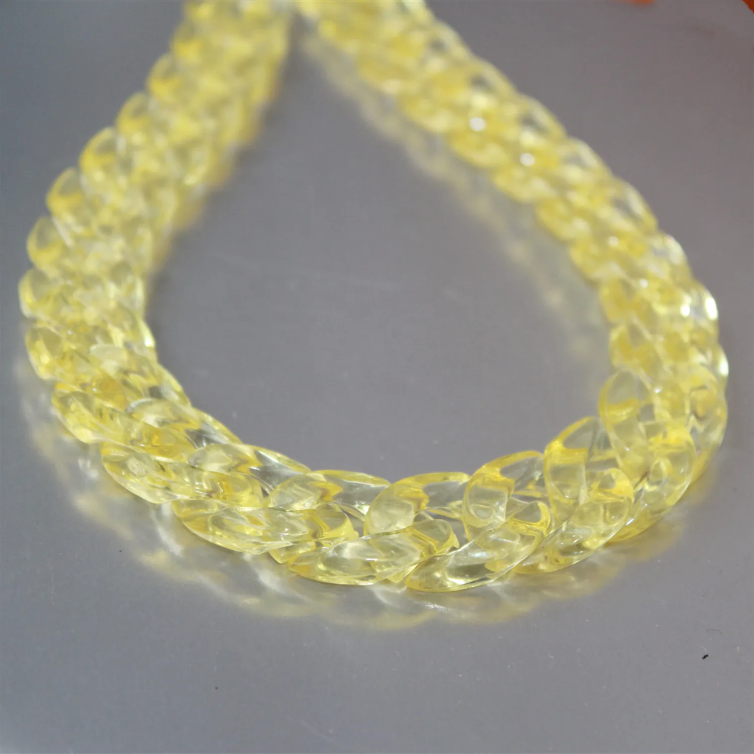 

80pcs Transparent Yellow Acrylic Curb Chain Links,Plastic Curb Chain Links, Open Link per Size 23mmx16mm