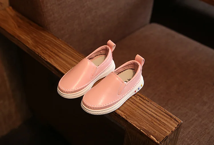 Bekamille/сезон весна-осень; Детские модные кроссовки; коллекция года; детская однотонная обувь; детская обувь на плоской подошве для мальчиков и девочек; повседневная обувь; белые лоферы - Цвет: Розовый