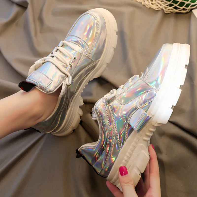 

2019 New Bright Laser Reflective Shoes Women Sneakers Spring Popular Shoes for Ladies Fashion Female Flats Harajuku Shoes