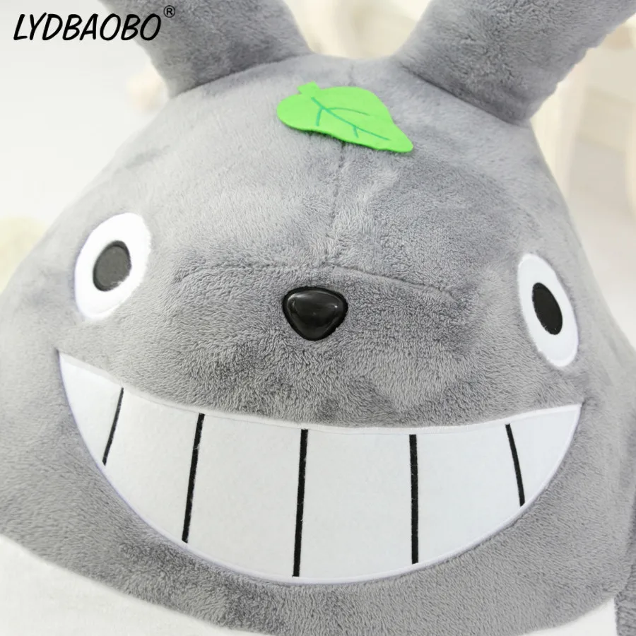 Sitting-height-35cm-lovely-totoro-plush-Animals-toys-Stuffed-doll-High-quality-Kawaii-Movie-character-cartoon (1)