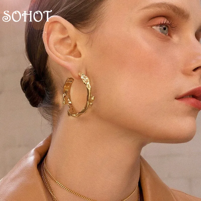 

SOHOT Punk Style C Shape Circle Women Hoop Earrings Creatived Irregular Alloy Gold Silver Color Charming Lady Party Brincos Gift