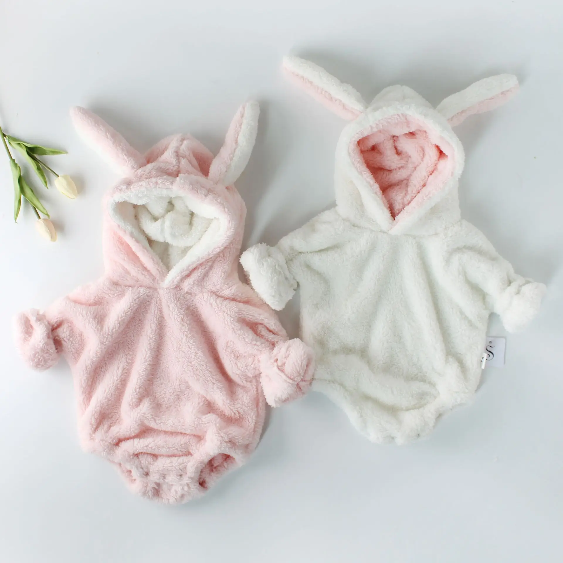 

2018 Fashion Ins Hot Sale Baby Girls Romper Long Sleeve Toddler Jumpsuit Winter Soft Velveteen Rabbit Ears Cute Hooded Clothes
